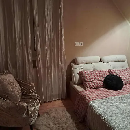 Apartament Roseart Star Apartment, Spacious Retreat