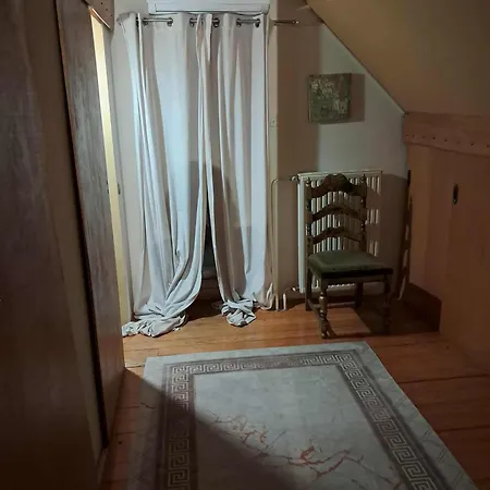 Roseart Star Apartment, Spacious Retreat Apartament Mrse