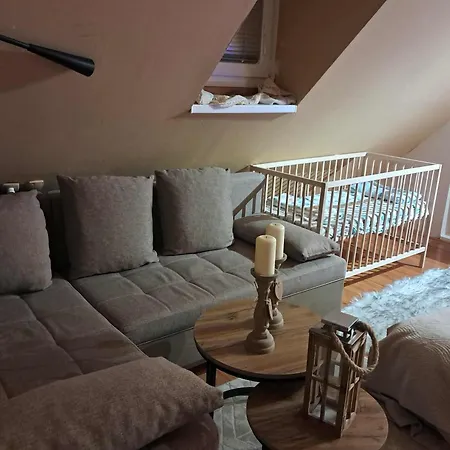 Roseart Star Apartment, Spacious Retreat